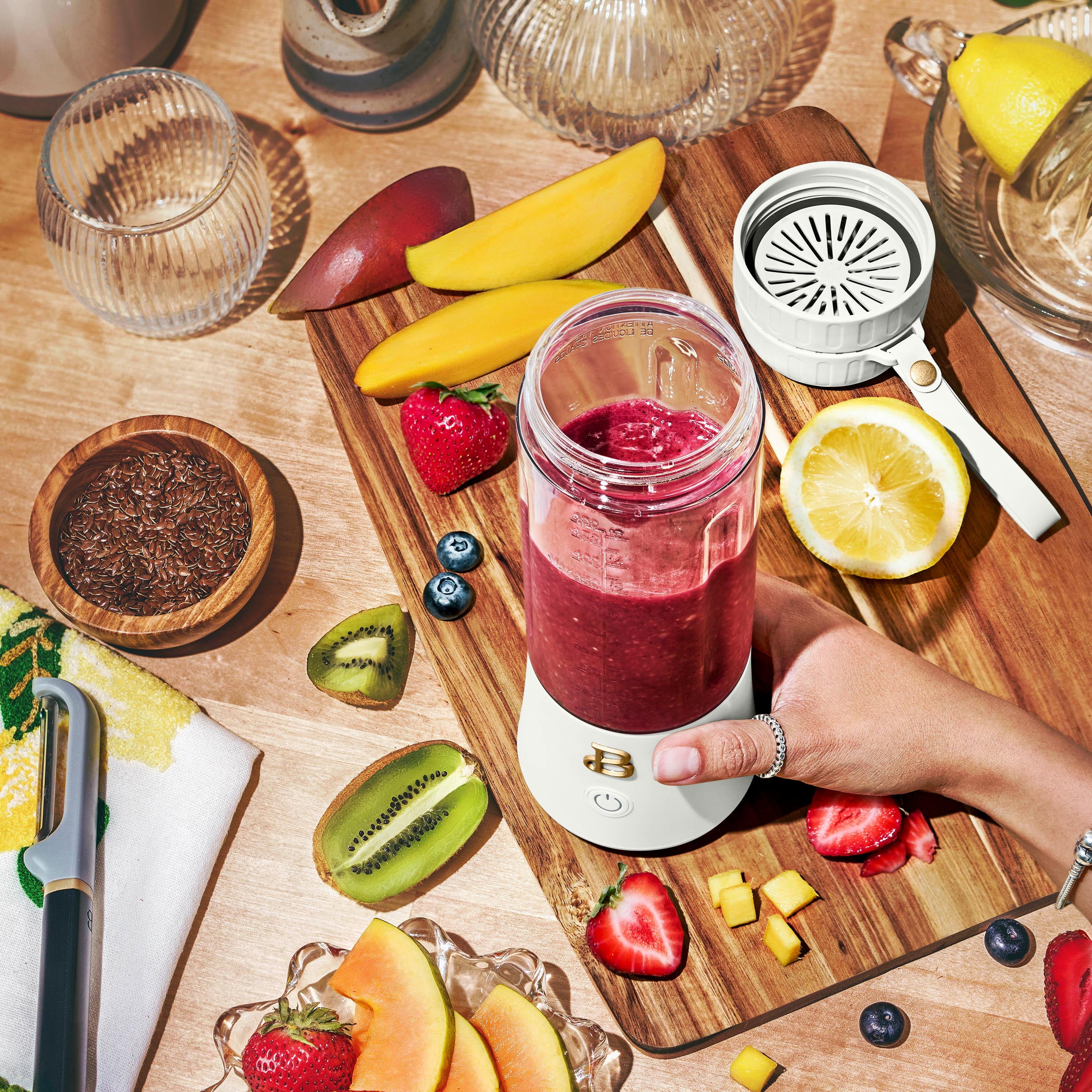 Beautiful Portable To-Go Blender 2.0, 70 W, 16 Oz, White Icing by Drew Barrymore